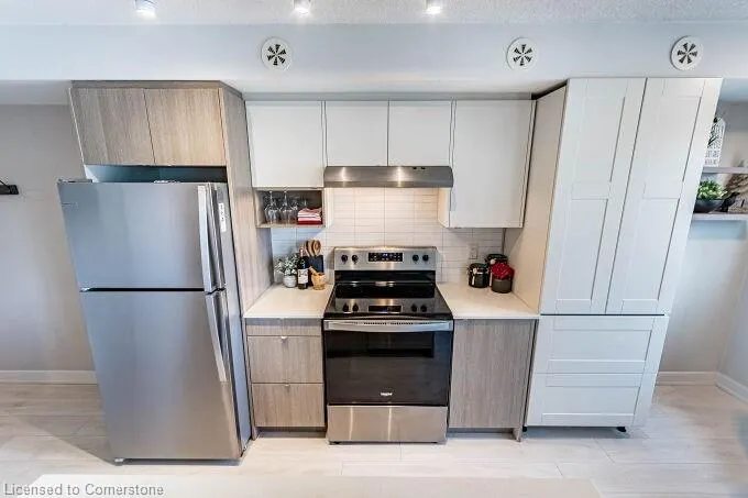 1137 Cooke Boulevard, #202
