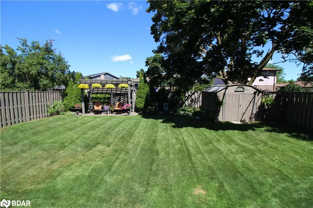 60 Chieftain Crescent