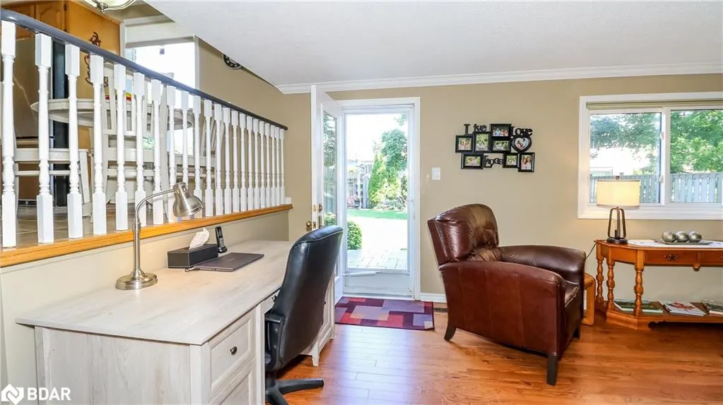 60 Chieftain Crescent
