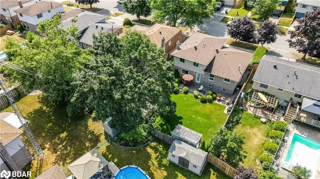 60 Chieftain Crescent