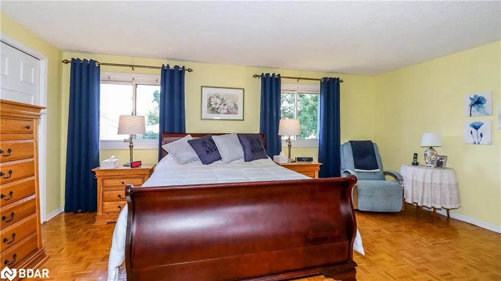 60 Chieftain Crescent