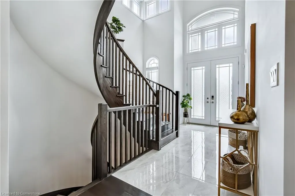 84 Cooke Avenue