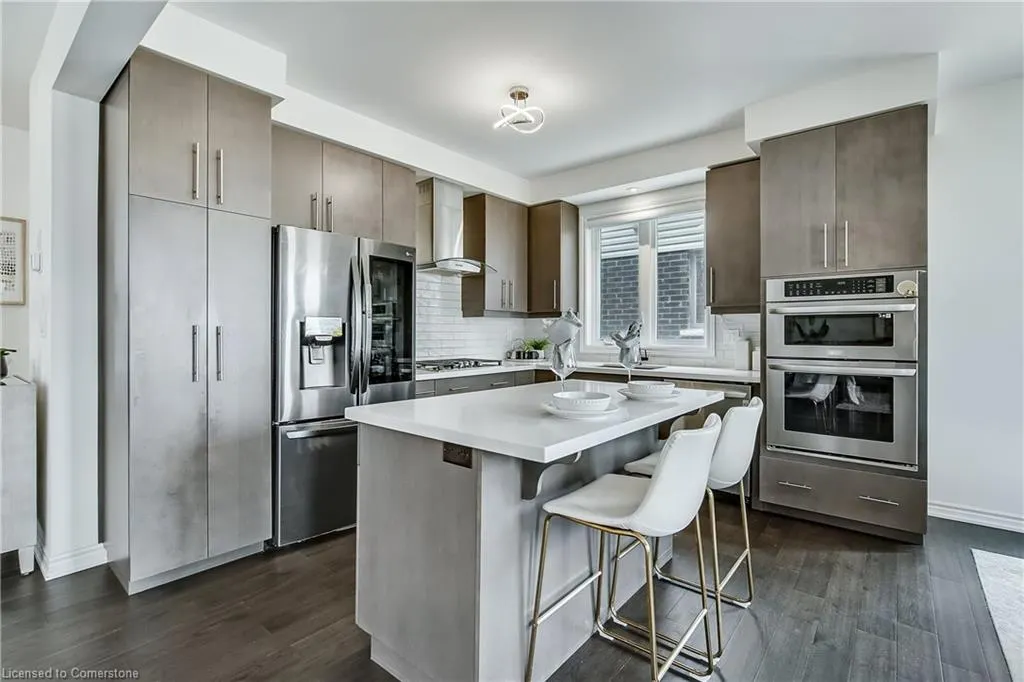 84 Cooke Avenue