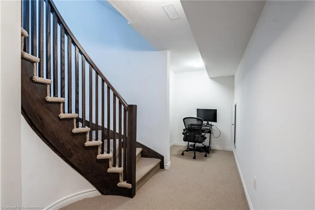 84 Cooke Avenue