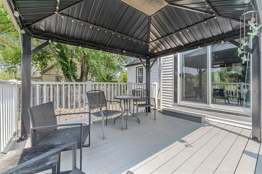 1591 Merrittville Highway