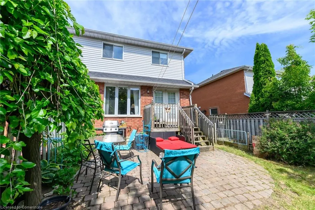 67 Pinewoods Drive