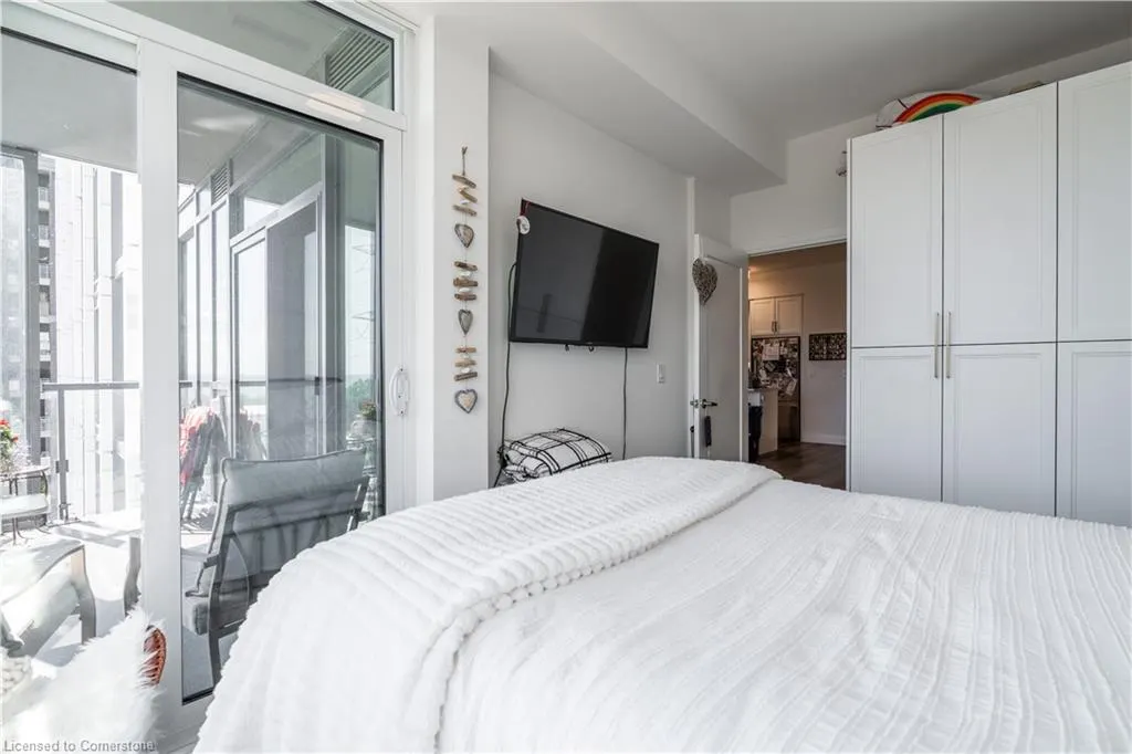 500 Brock Avenue, #604