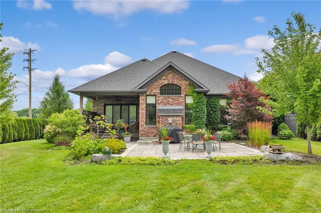 585 Regal Place