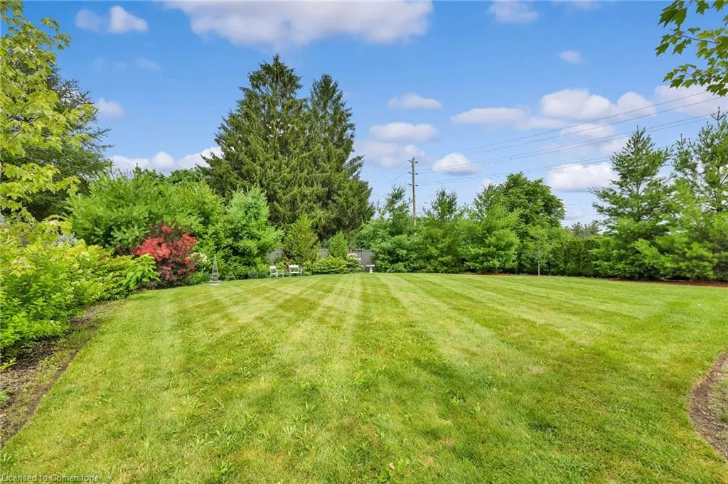 585 Regal Place