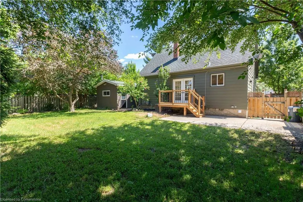 44 Grove Crescent