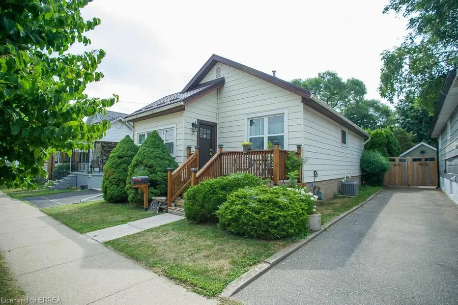 102 Walnut Street
