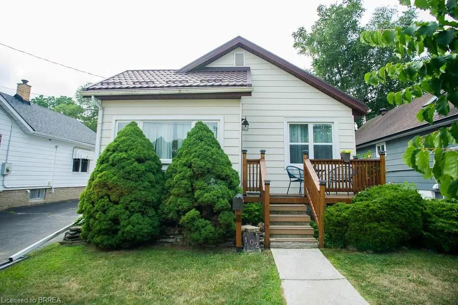 102 Walnut Street
