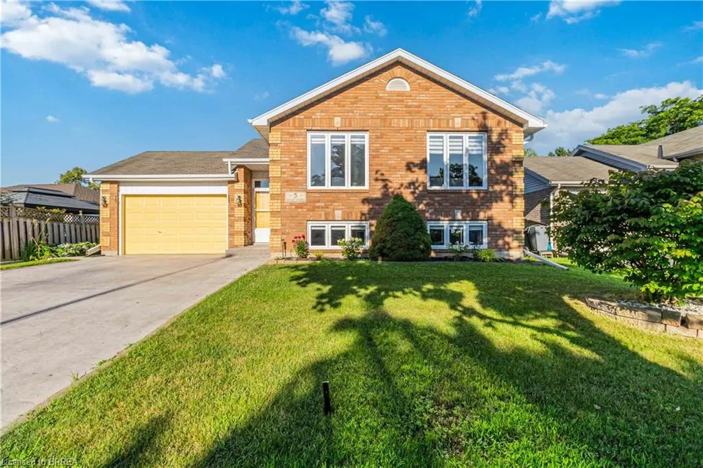 5 Cork Crescent