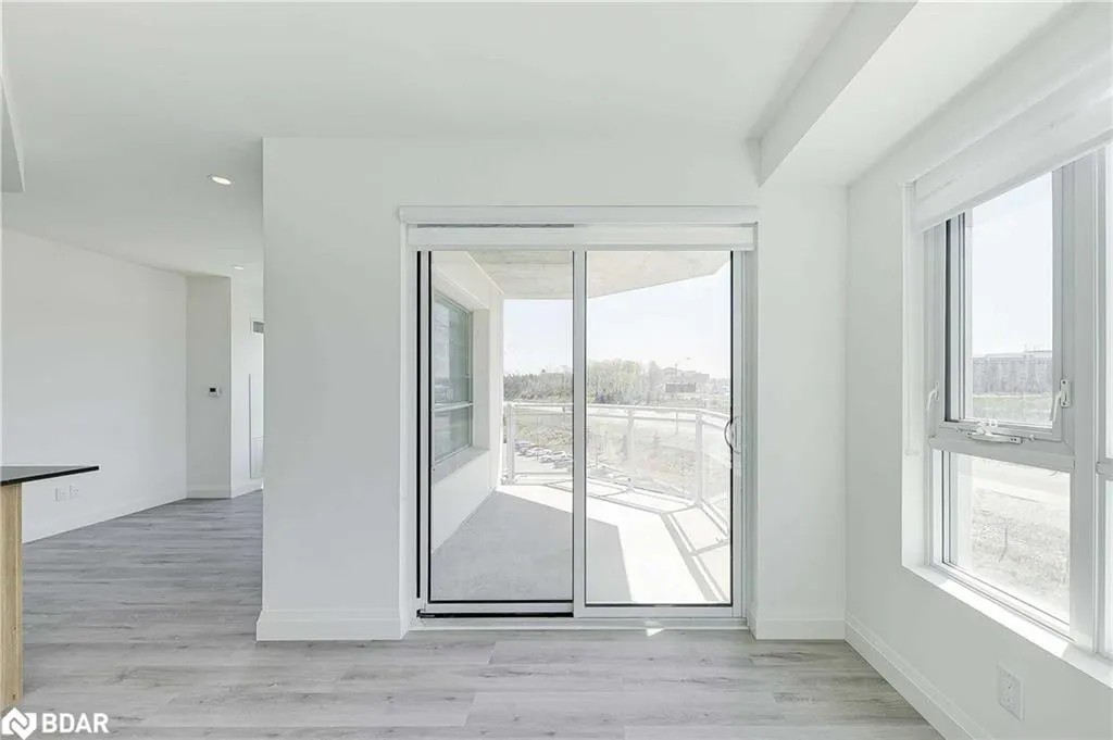 58 Lakeside Terrace, #712