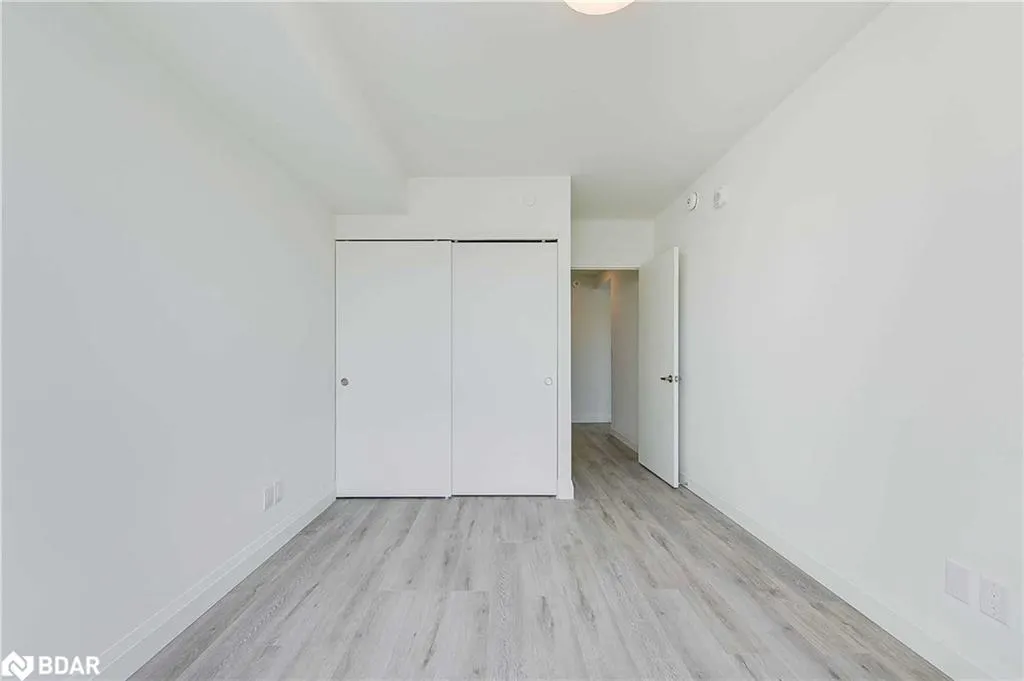 58 Lakeside Terrace, #712