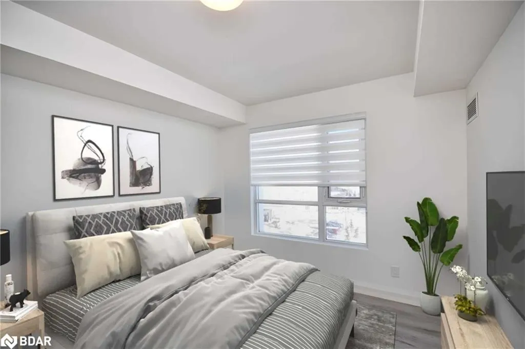 58 Lakeside Terrace, #712