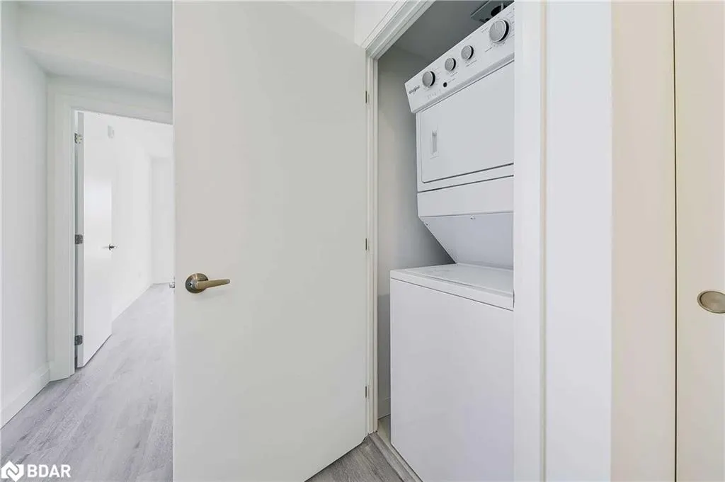 58 Lakeside Terrace, #712