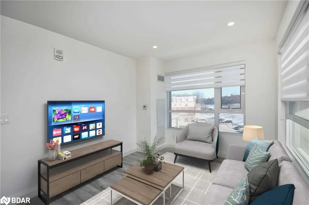 58 Lakeside Terrace, #712