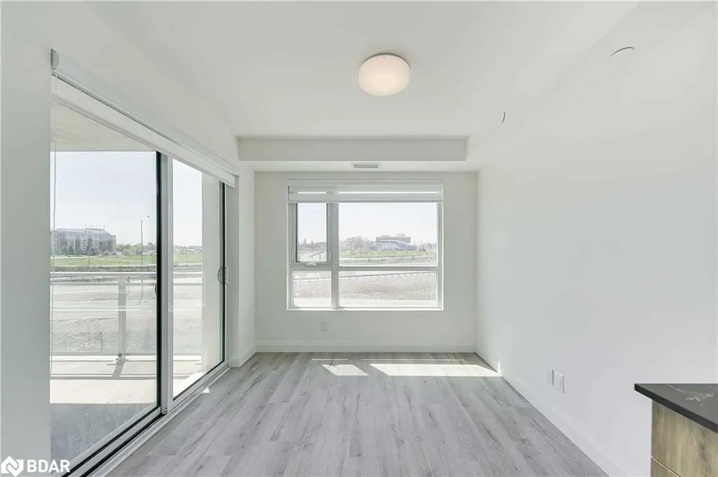 58 Lakeside Terrace, #712