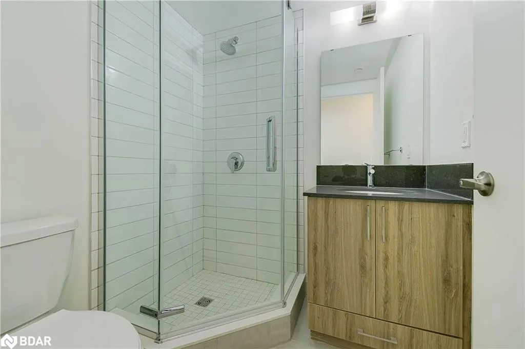 58 Lakeside Terrace, #712