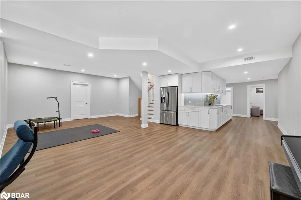 300 Shanty Bay Road