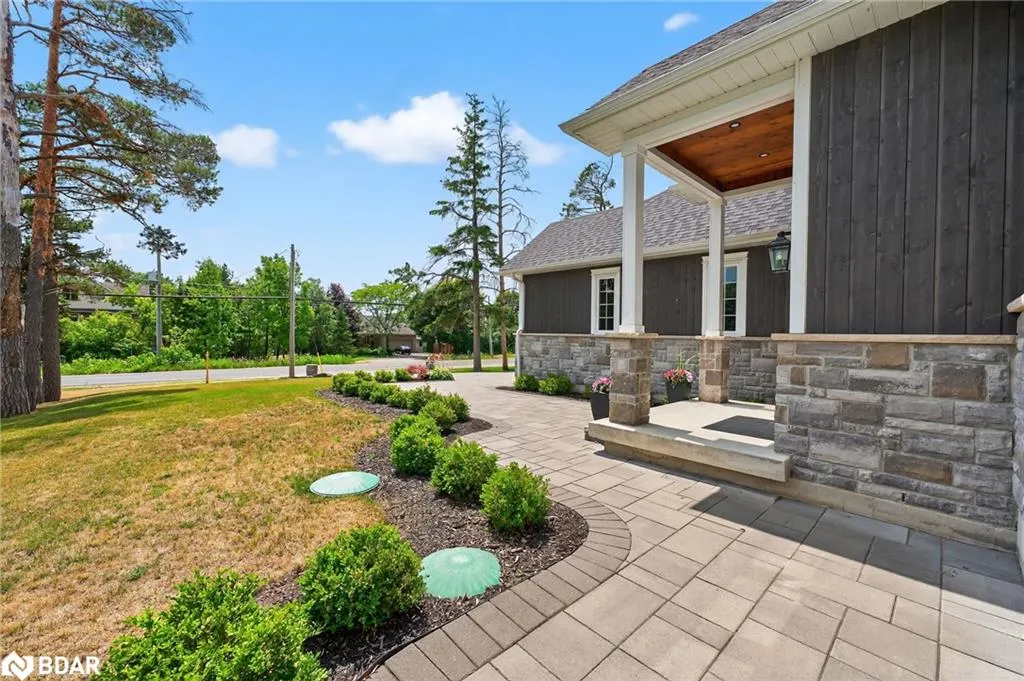 300 Shanty Bay Road
