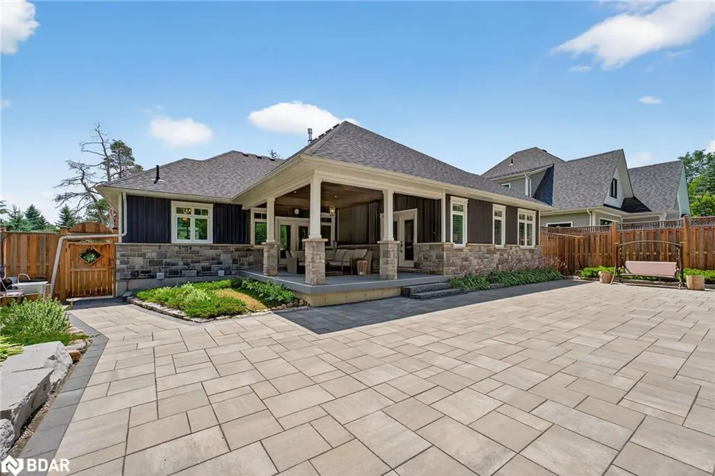300 Shanty Bay Road