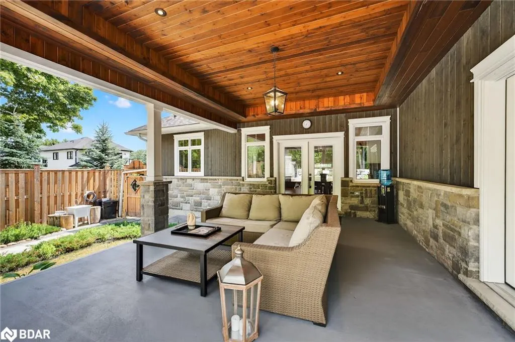 300 Shanty Bay Road