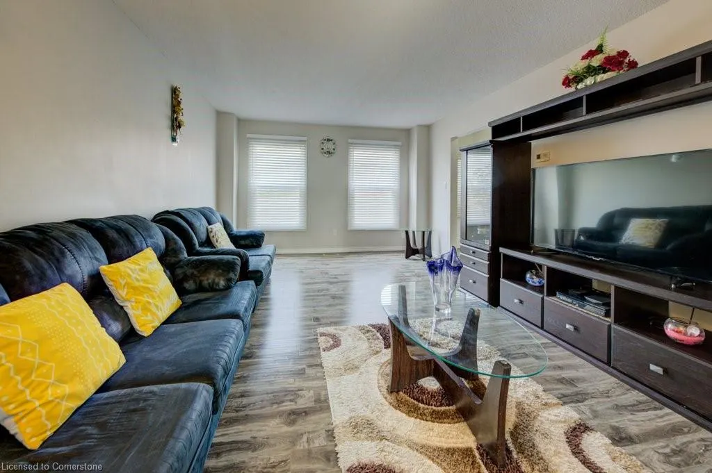 293 Fairway Road N, #36