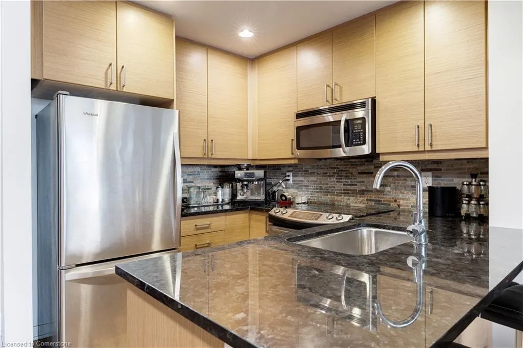 551 Maple Avenue, #602