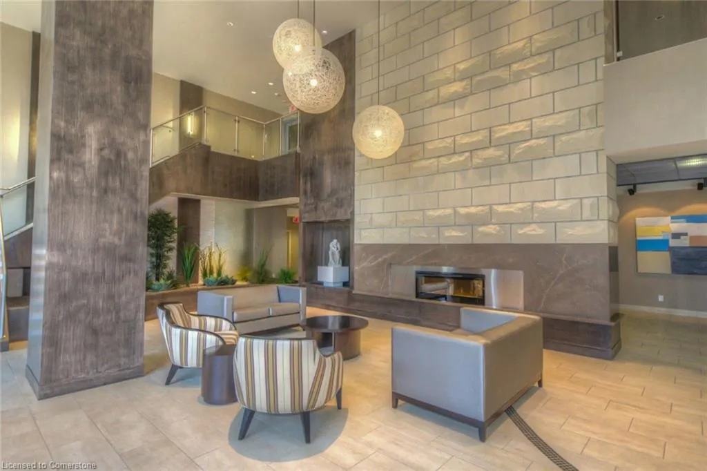 551 Maple Avenue, #602
