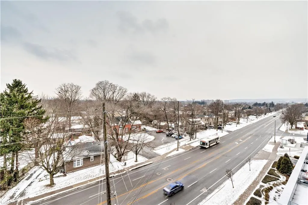 551 Maple Avenue, #602