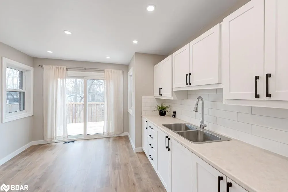2252 Richard Street
