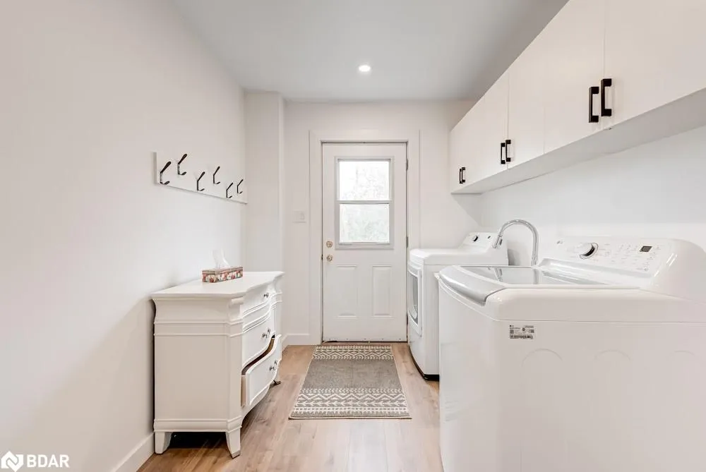 2252 Richard Street