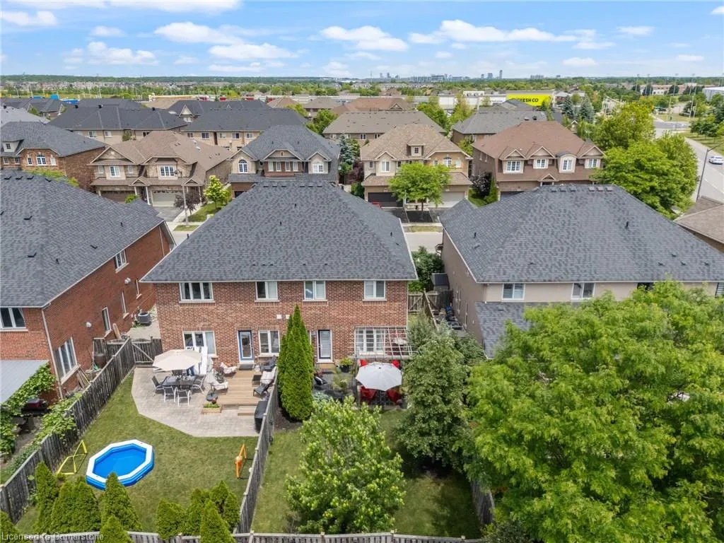 2377 Stone Glen Crescent