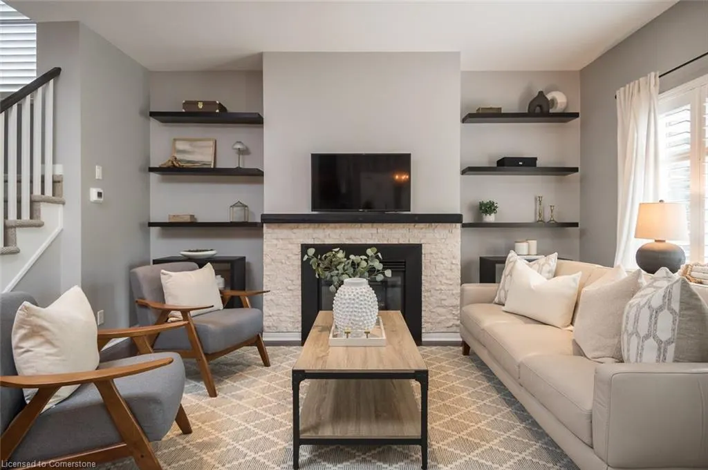 2377 Stone Glen Crescent