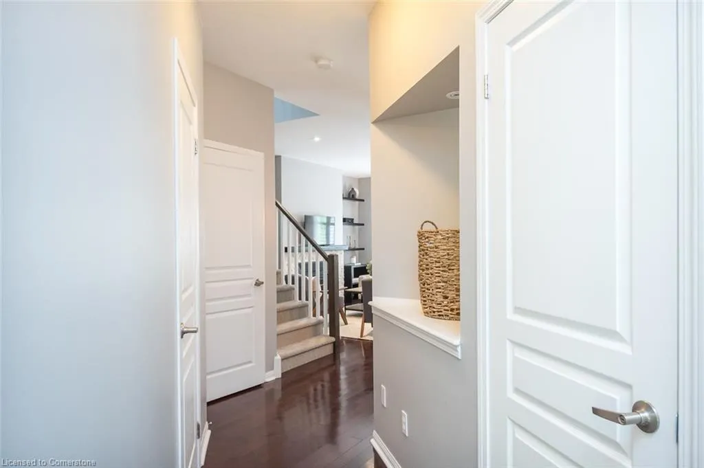 2377 Stone Glen Crescent