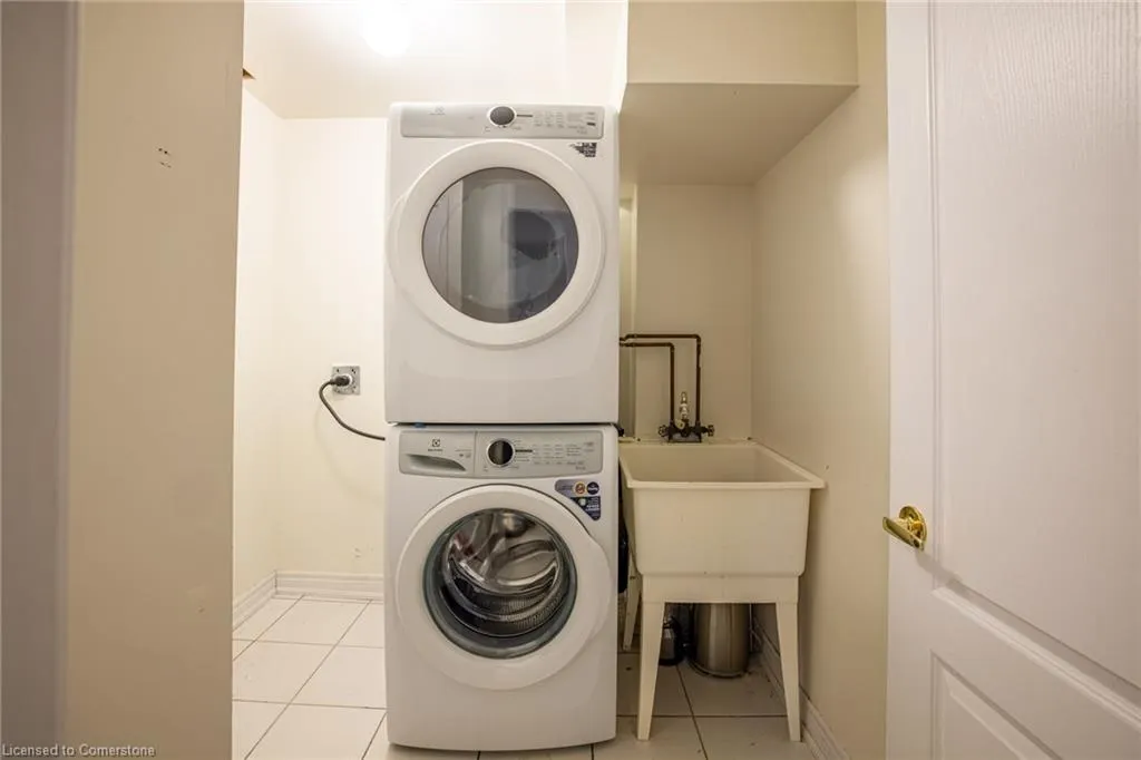 1050 Grand Boulevard, #11