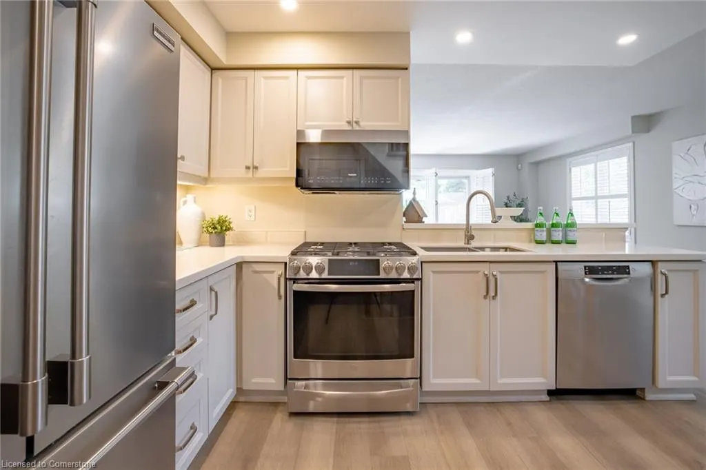 1050 Grand Boulevard, #11