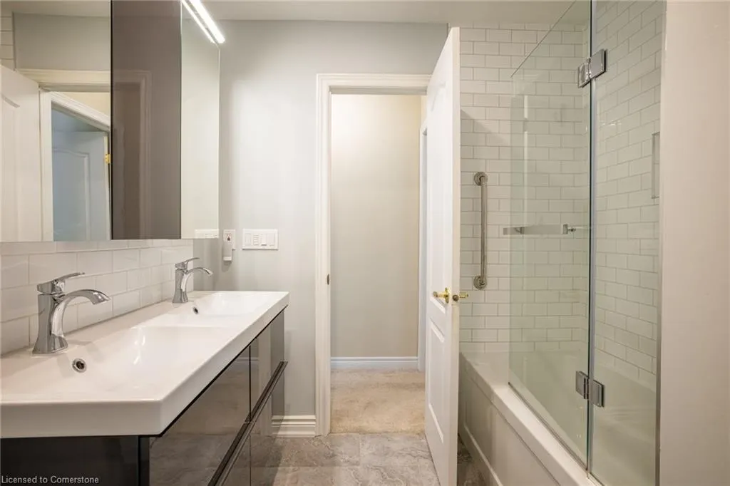 1050 Grand Boulevard, #11