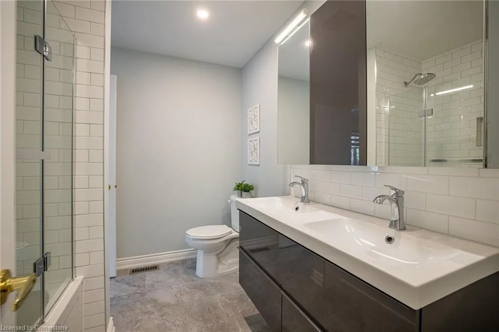 1050 Grand Boulevard, #11