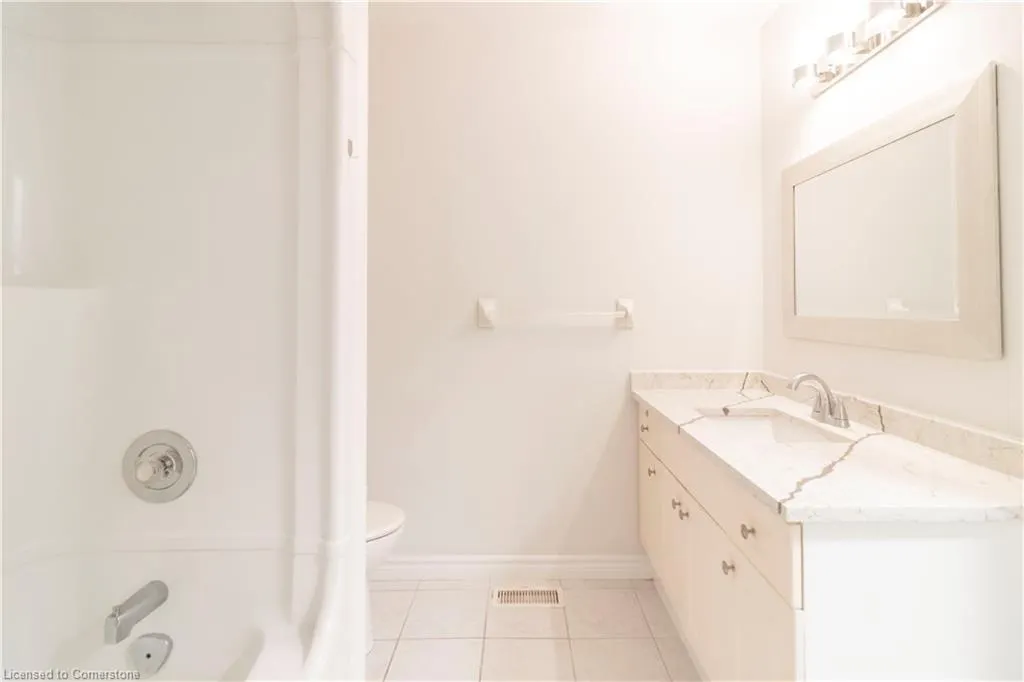 60 Whitlaw Way, #2