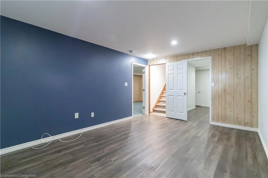 60 Whitlaw Way, #2