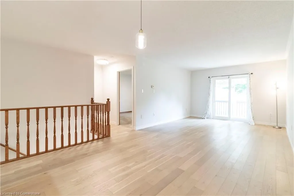 60 Whitlaw Way, #2