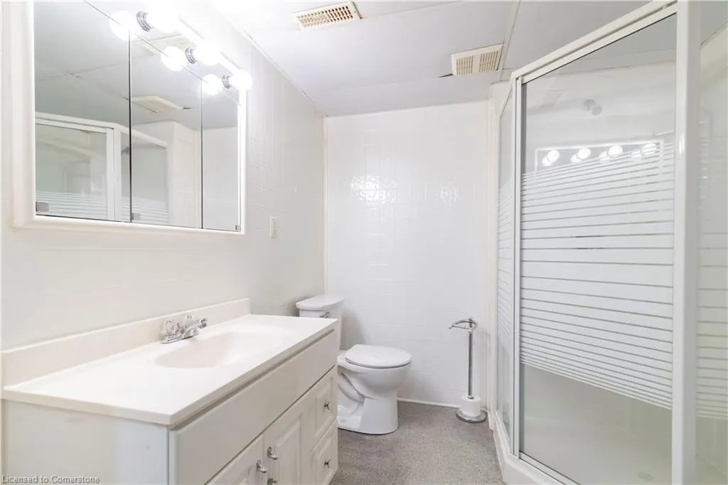 60 Whitlaw Way, #2