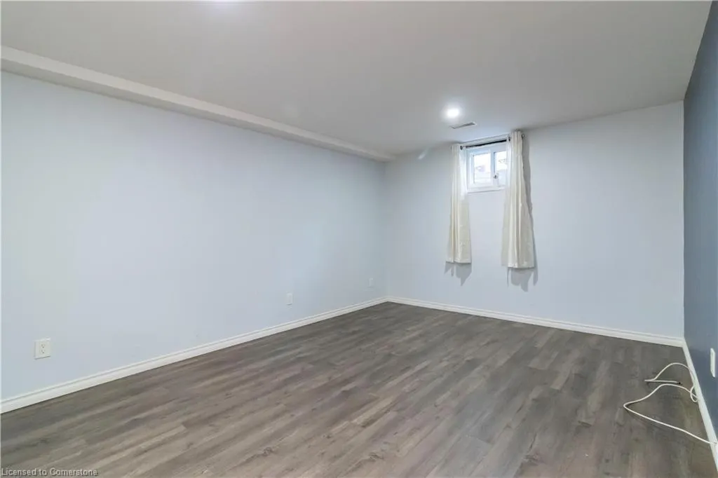 60 Whitlaw Way, #2