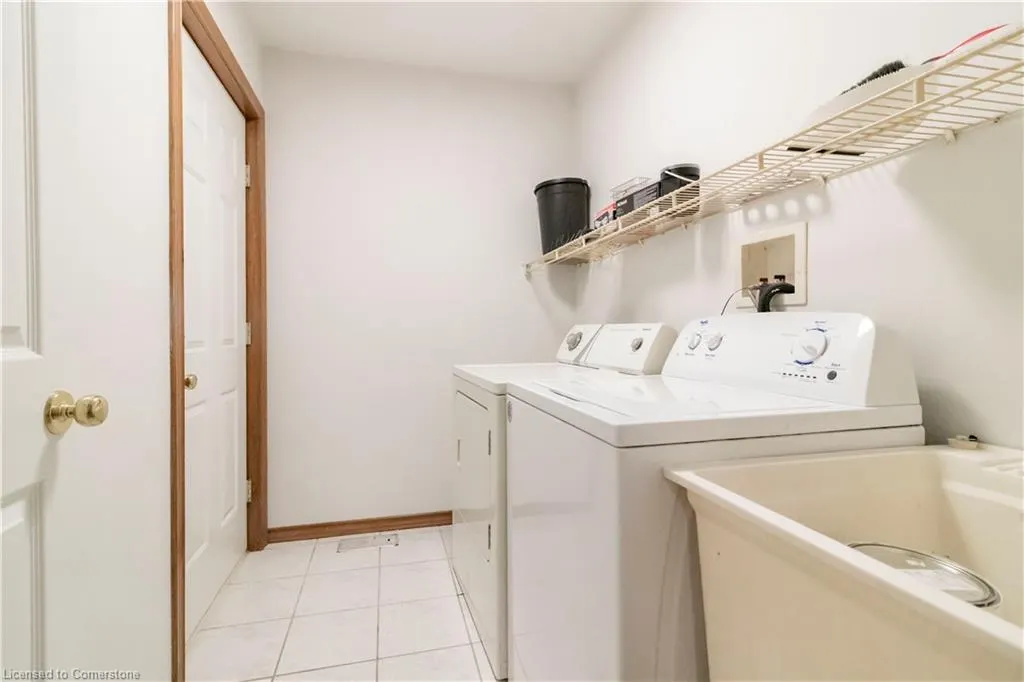 60 Whitlaw Way, #2