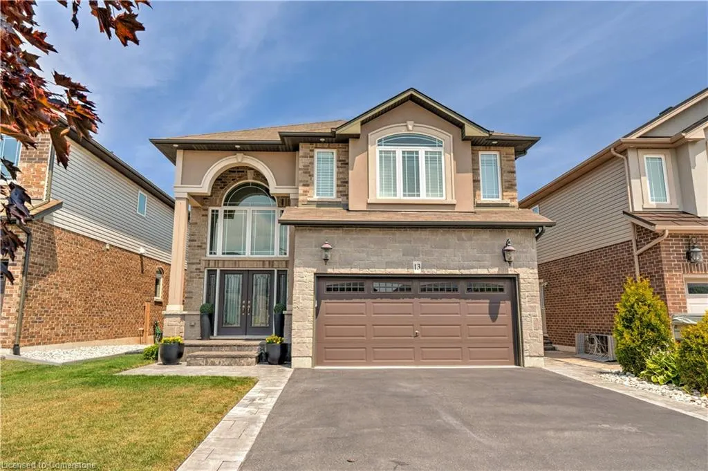13 Biggar Crescent