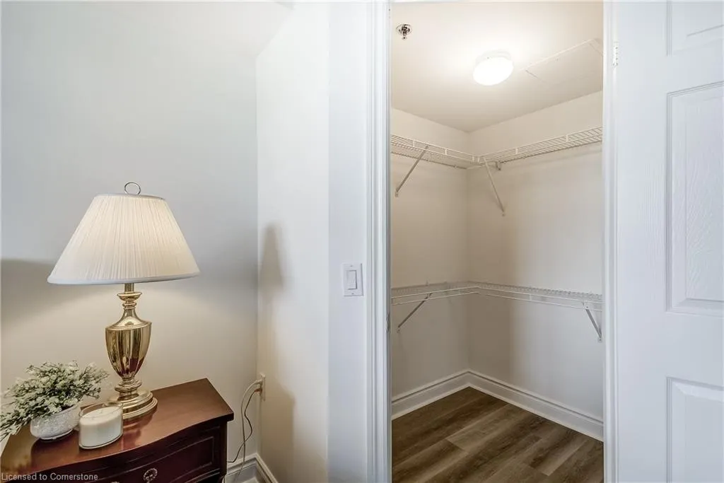 100 Burloak Drive, #1416