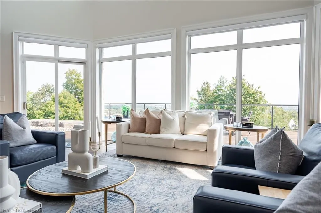 5500 Steeles Avenue W